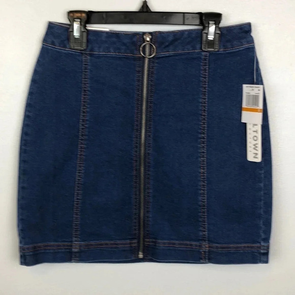 Tinseltown Macy’s Zipper Front Closure Denim Skirt Size 3 - Picture 3 of 7